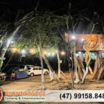 estacionamento praia do poá camping espaço para acampamento banheiro ducha motorhome kombi barraca beto carrero bebida salgados penha sc