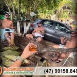 praia do canto poá estacionamento camping espaço para acampamento banheiro ducha motorhome kombi barraca beto carrero bebida salgados penha sc